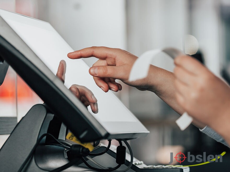 وظيفة شاغرة محاسب صندوق - كاشير مرحب بالخريجين الجدد