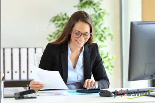 مطلوب سكرتاريا للعمل في مصنع ايسبيرج